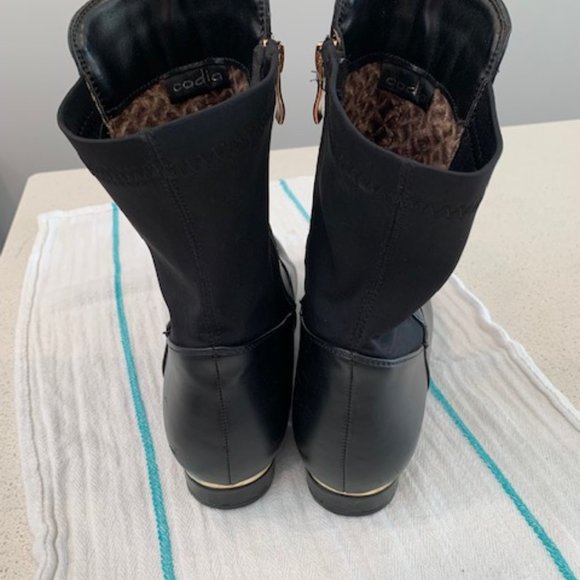 Codia Boots - Picture 2 of 3